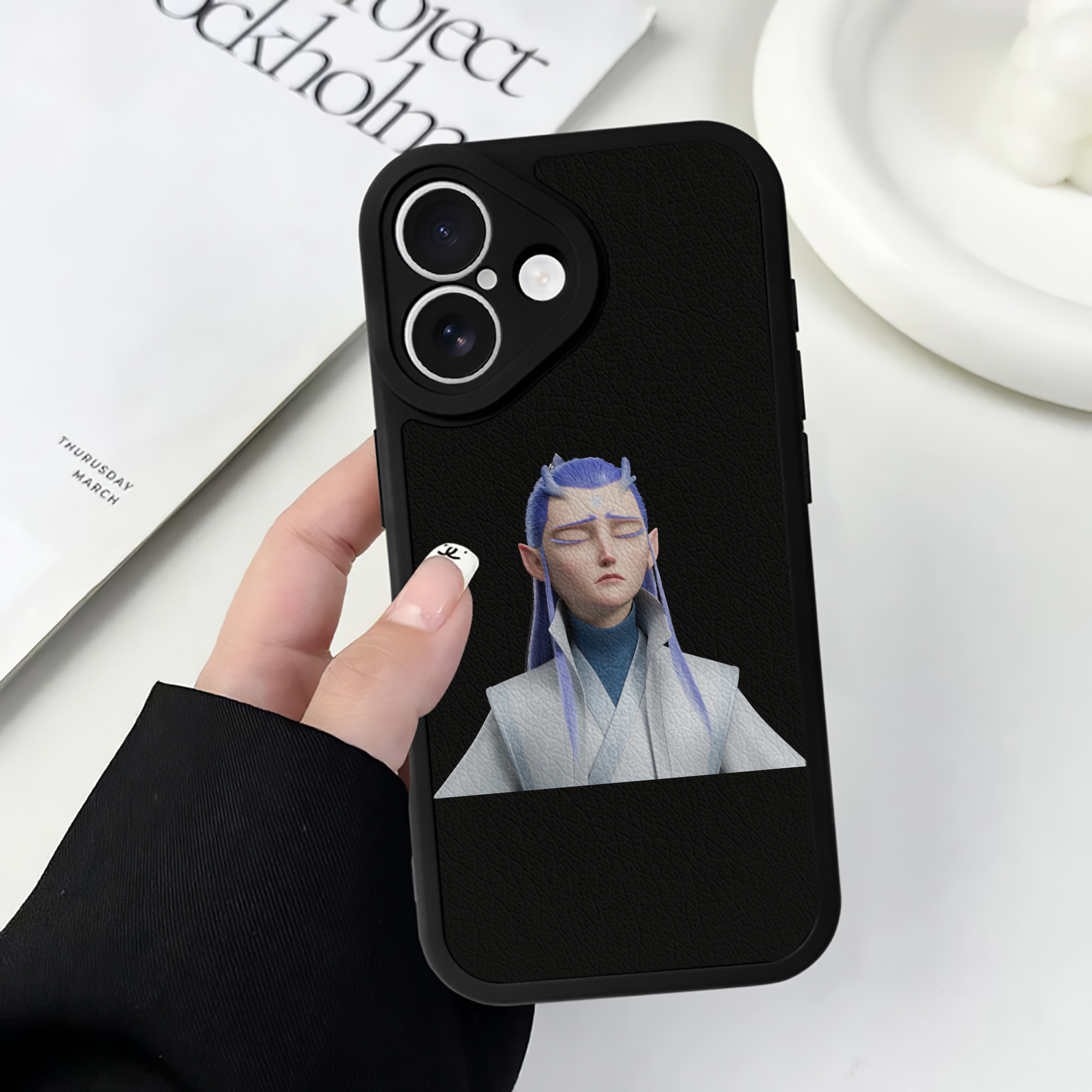 （画像用） Ne Zha 2 ナタ 魔童の大暴れ 【iPhone 16シリーズ対応】シリコンスマホケース（レザー調） 材質：シリコン
